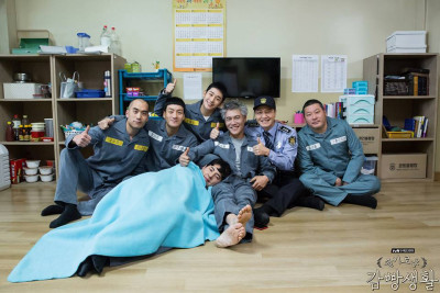 Đời sống ngục tù - Prison Playbook